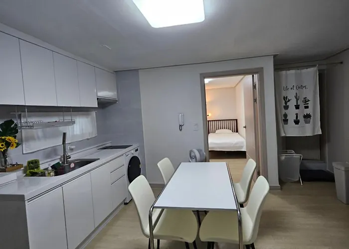 Hongdae Ssuny House 招待所